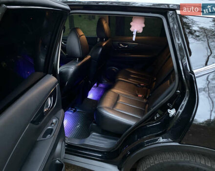 Черный Ниссан Rogue, объемом двигателя 2.5 л и пробегом 191 тыс. км за 12000 $, фото 14 на Automoto.ua