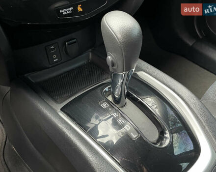 Черный Ниссан Rogue, объемом двигателя 2.49 л и пробегом 192 тыс. км за 12999 $, фото 15 на Automoto.ua