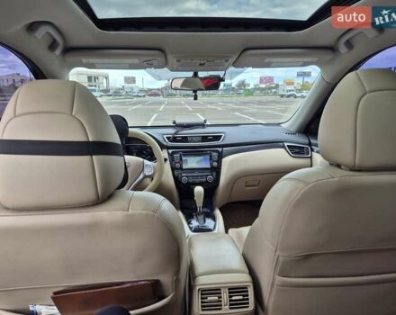 Черный Ниссан Rogue, объемом двигателя 2.49 л и пробегом 135 тыс. км за 14000 $, фото 10 на Automoto.ua