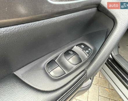 Черный Ниссан Rogue, объемом двигателя 2.49 л и пробегом 192 тыс. км за 12999 $, фото 10 на Automoto.ua