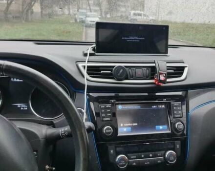 Черный Ниссан Rogue, объемом двигателя 2.49 л и пробегом 261 тыс. км за 12700 $, фото 4 на Automoto.ua