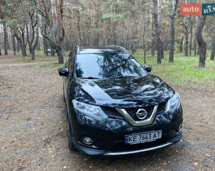 Черный Ниссан Rogue, объемом двигателя 2.5 л и пробегом 191 тыс. км за 12000 $, фото 1 на Automoto.ua