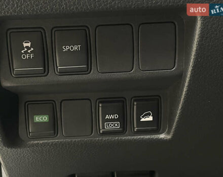 Черный Ниссан Rogue, объемом двигателя 2.49 л и пробегом 192 тыс. км за 12999 $, фото 16 на Automoto.ua