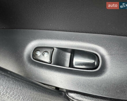 Чорний Ніссан Rogue, об'ємом двигуна 2.5 л та пробігом 127 тис. км за 13700 $, фото 19 на Automoto.ua