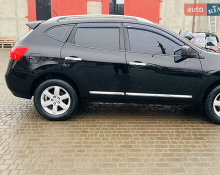 Чорний Ніссан Rogue, об'ємом двигуна 2.49 л та пробігом 215 тис. км за 9000 $, фото 4 на Automoto.ua