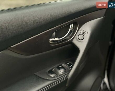 Черный Ниссан Rogue, объемом двигателя 2.5 л и пробегом 145 тыс. км за 11900 $, фото 11 на Automoto.ua