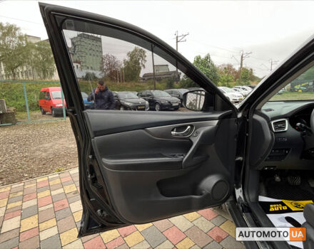 Черный Ниссан Rogue, объемом двигателя 2.5 л и пробегом 191 тыс. км за 13300 $, фото 9 на Automoto.ua