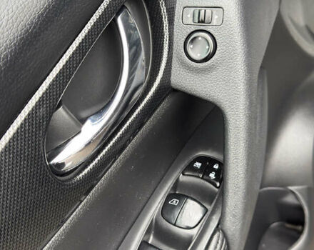 Чорний Ніссан Rogue, об'ємом двигуна 2.5 л та пробігом 165 тис. км за 12800 $, фото 11 на Automoto.ua