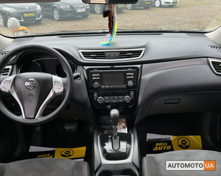 Черный Ниссан Rogue, объемом двигателя 2.5 л и пробегом 191 тыс. км за 13300 $, фото 18 на Automoto.ua