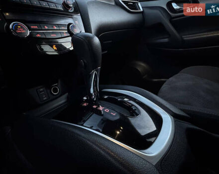 Чорний Ніссан Rogue, об'ємом двигуна 2.5 л та пробігом 150 тис. км за 11250 $, фото 44 на Automoto.ua