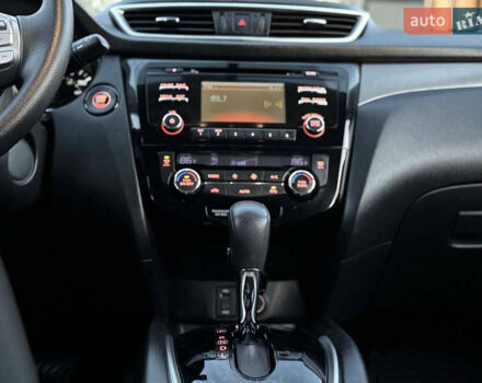 Чорний Ніссан Rogue, об'ємом двигуна 2.5 л та пробігом 150 тис. км за 11250 $, фото 57 на Automoto.ua