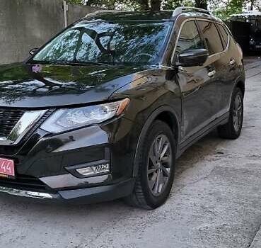Черный Ниссан Rogue, объемом двигателя 2.5 л и пробегом 165 тыс. км за 13990 $, фото 1 на Automoto.ua