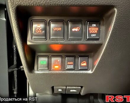 Черный Ниссан Rogue, объемом двигателя 25 л и пробегом 152 тыс. км за 13600 $, фото 13 на Automoto.ua