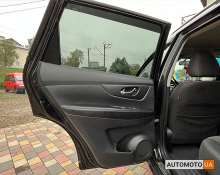 Черный Ниссан Rogue, объемом двигателя 2.5 л и пробегом 191 тыс. км за 13300 $, фото 16 на Automoto.ua