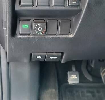 Черный Ниссан Rogue, объемом двигателя 2.5 л и пробегом 165 тыс. км за 13990 $, фото 6 на Automoto.ua