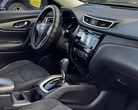 Черный Ниссан Rogue, объемом двигателя 2.49 л и пробегом 187 тыс. км за 11800 $, фото 18 на Automoto.ua