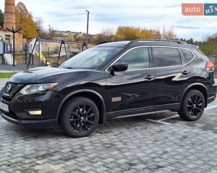 Черный Ниссан Rogue, объемом двигателя 2.49 л и пробегом 251 тыс. км за 12350 $, фото 24 на Automoto.ua