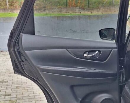 Черный Ниссан Rogue, объемом двигателя 2.49 л и пробегом 251 тыс. км за 12350 $, фото 8 на Automoto.ua