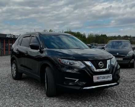 Черный Ниссан Rogue, объемом двигателя 0 л и пробегом 175 тыс. км за 12000 $, фото 5 на Automoto.ua