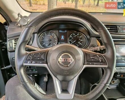 Черный Ниссан Rogue, объемом двигателя 2.49 л и пробегом 187 тыс. км за 11999 $, фото 5 на Automoto.ua