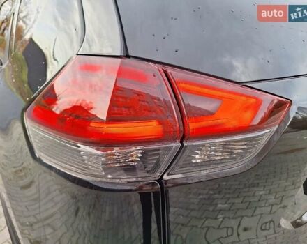 Черный Ниссан Rogue, объемом двигателя 2.49 л и пробегом 251 тыс. км за 12350 $, фото 30 на Automoto.ua