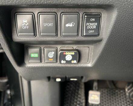 Черный Ниссан Rogue, объемом двигателя 2.5 л и пробегом 160 тыс. км за 14500 $, фото 2 на Automoto.ua