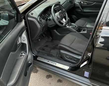 Черный Ниссан Rogue, объемом двигателя 2.49 л и пробегом 118 тыс. км за 16500 $, фото 9 на Automoto.ua