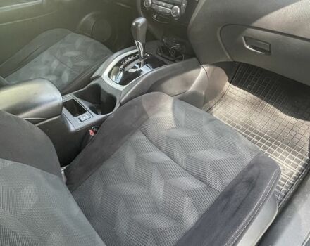 Черный Ниссан Rogue, объемом двигателя 2.5 л и пробегом 208 тыс. км за 13400 $, фото 12 на Automoto.ua