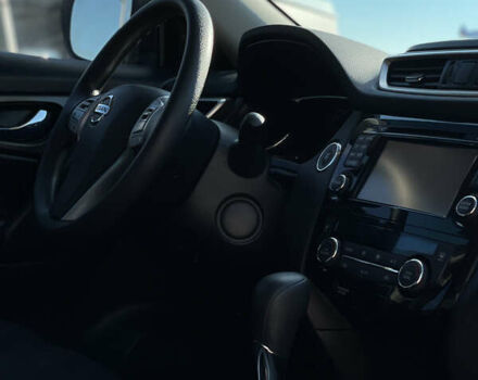 Черный Ниссан Rogue, объемом двигателя 2.49 л и пробегом 211 тыс. км за 12800 $, фото 52 на Automoto.ua