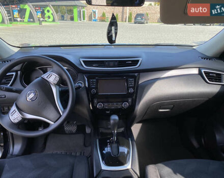 Черный Ниссан Rogue, объемом двигателя 2.49 л и пробегом 211 тыс. км за 12800 $, фото 10 на Automoto.ua