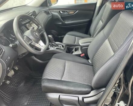 Черный Ниссан Rogue, объемом двигателя 2.49 л и пробегом 165 тыс. км за 14000 $, фото 1 на Automoto.ua