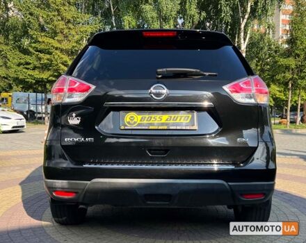 Черный Ниссан Rogue, объемом двигателя 2.5 л и пробегом 140 тыс. км за 13800 $, фото 5 на Automoto.ua