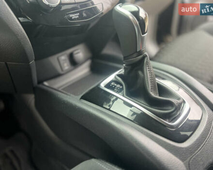 Черный Ниссан Rogue, объемом двигателя 2.5 л и пробегом 170 тыс. км за 13250 $, фото 18 на Automoto.ua