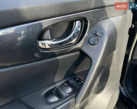 Черный Ниссан Rogue, объемом двигателя 2.49 л и пробегом 146 тыс. км за 13490 $, фото 18 на Automoto.ua