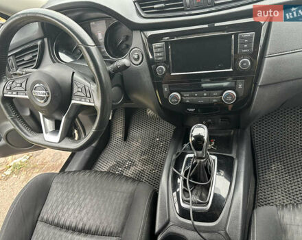 Черный Ниссан Rogue, объемом двигателя 2.49 л и пробегом 148 тыс. км за 14000 $, фото 12 на Automoto.ua