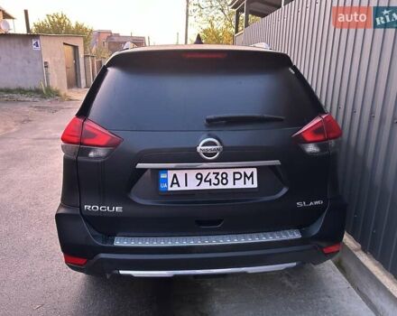 Черный Ниссан Rogue, объемом двигателя 2.49 л и пробегом 102 тыс. км за 15500 $, фото 4 на Automoto.ua