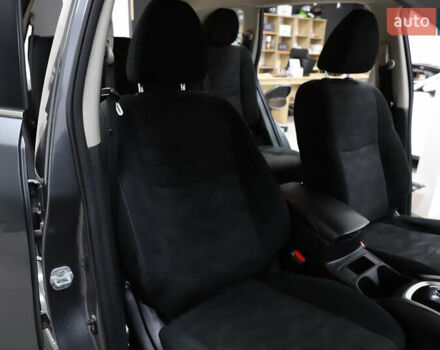 Черный Ниссан Rogue, объемом двигателя 2.5 л и пробегом 141 тыс. км за 11900 $, фото 48 на Automoto.ua