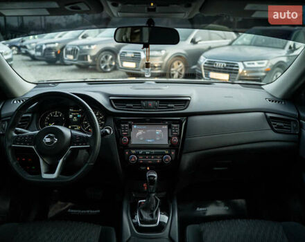 Черный Ниссан Rogue, объемом двигателя 2 л и пробегом 65 тыс. км за 17900 $, фото 20 на Automoto.ua