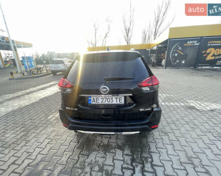 Черный Ниссан Rogue, объемом двигателя 2.5 л и пробегом 120 тыс. км за 16500 $, фото 5 на Automoto.ua