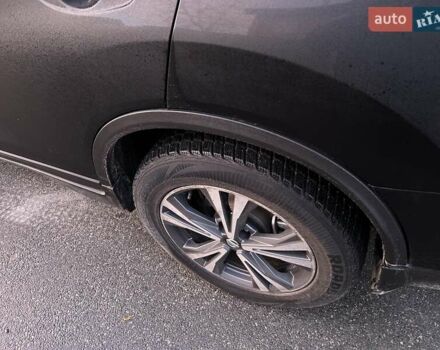 Черный Ниссан Rogue, объемом двигателя 2.49 л и пробегом 102 тыс. км за 15500 $, фото 3 на Automoto.ua