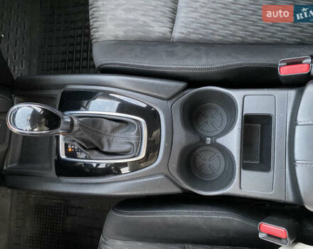 Чорний Ніссан Rogue, об'ємом двигуна 2.5 л та пробігом 63 тис. км за 15000 $, фото 33 на Automoto.ua