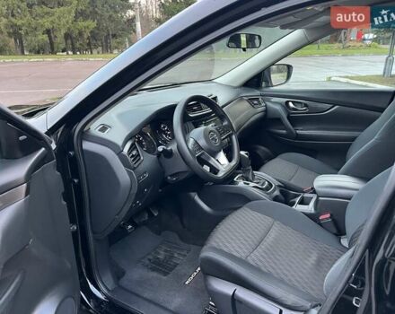 Черный Ниссан Rogue, объемом двигателя 2.5 л и пробегом 220 тыс. км за 11990 $, фото 19 на Automoto.ua