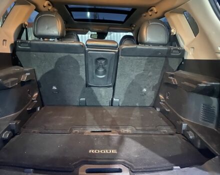Черный Ниссан Rogue, объемом двигателя 2.5 л и пробегом 144 тыс. км за 17000 $, фото 6 на Automoto.ua