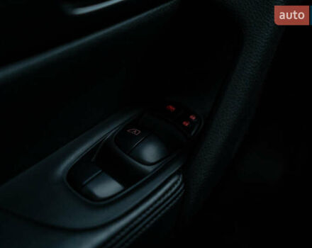 Черный Ниссан Rogue, объемом двигателя 2 л и пробегом 65 тыс. км за 17900 $, фото 17 на Automoto.ua