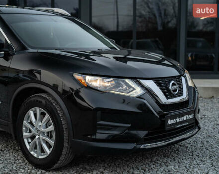 Черный Ниссан Rogue, объемом двигателя 2 л и пробегом 65 тыс. км за 17900 $, фото 8 на Automoto.ua