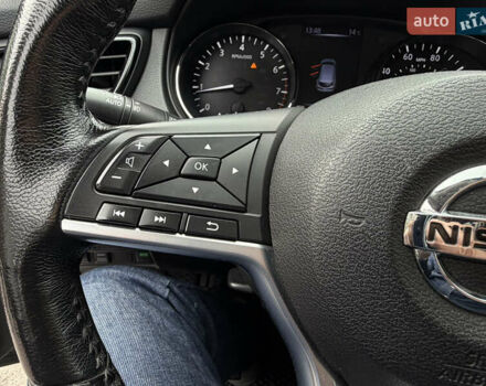 Чорний Ніссан Rogue, об'ємом двигуна 2 л та пробігом 60 тис. км за 16200 $, фото 19 на Automoto.ua