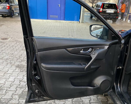 Чорний Ніссан Rogue, об'ємом двигуна 2.5 л та пробігом 63 тис. км за 15000 $, фото 72 на Automoto.ua