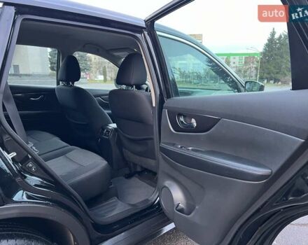 Черный Ниссан Rogue, объемом двигателя 2.5 л и пробегом 220 тыс. км за 11990 $, фото 14 на Automoto.ua