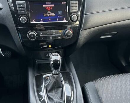 Черный Ниссан Rogue, объемом двигателя 2.5 л и пробегом 220 тыс. км за 11990 $, фото 23 на Automoto.ua