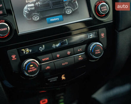 Черный Ниссан Rogue, объемом двигателя 2 л и пробегом 65 тыс. км за 17900 $, фото 28 на Automoto.ua